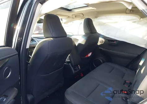 2018 Lexus Nx 300 z USA, uszkodzony, nr VIN JTJBARBZ1J2154953